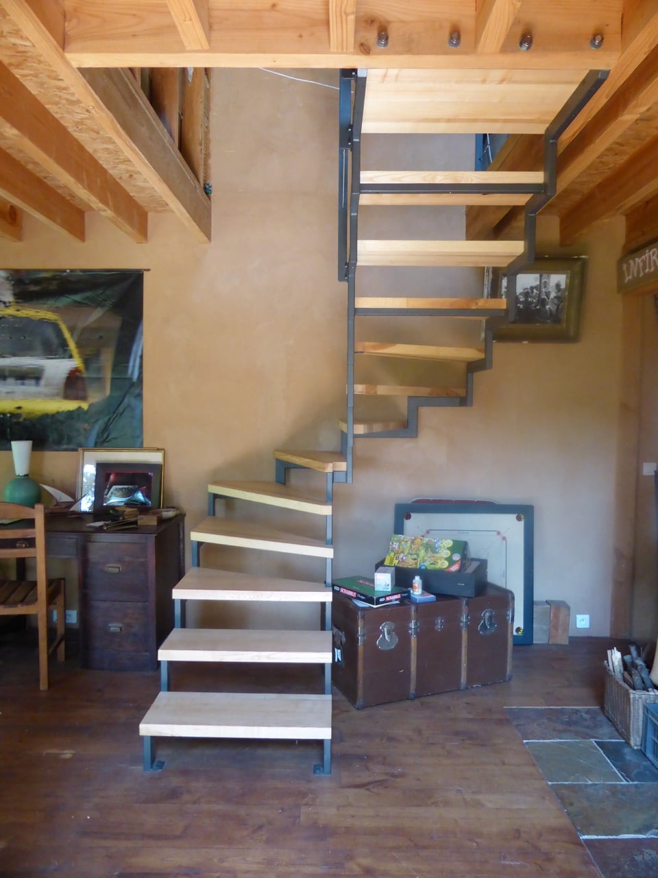escalier droit faible encombrement
