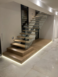 Escalier haut de gamme : design et qualité pour un intérieur élégant