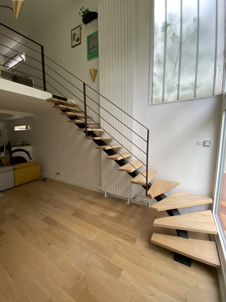 Escalier quart tournant acier et bois, fabrication artisanale Palmarini Ferronnerie